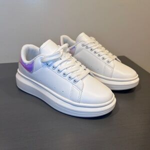 New Berness Women’s Size 5 White Holographic Sneaker Child Size 3 Platform